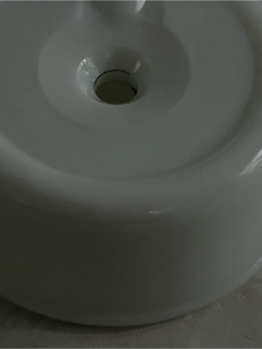 Milk glass Manual Citrus Juicer with Built-In Strainer